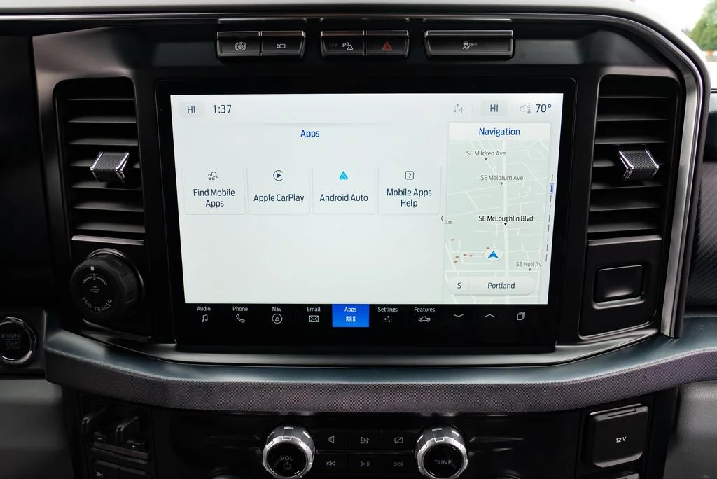 Used 2023 White Ford Limited image 16