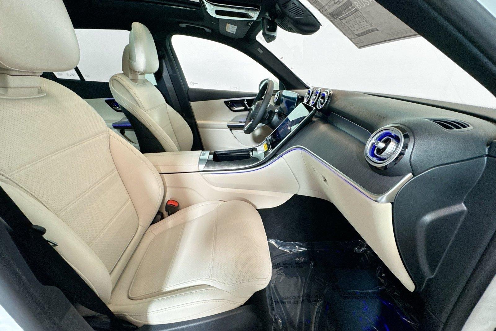 New 2026 Polar White Mercedes-Benz GLC 300 image 26