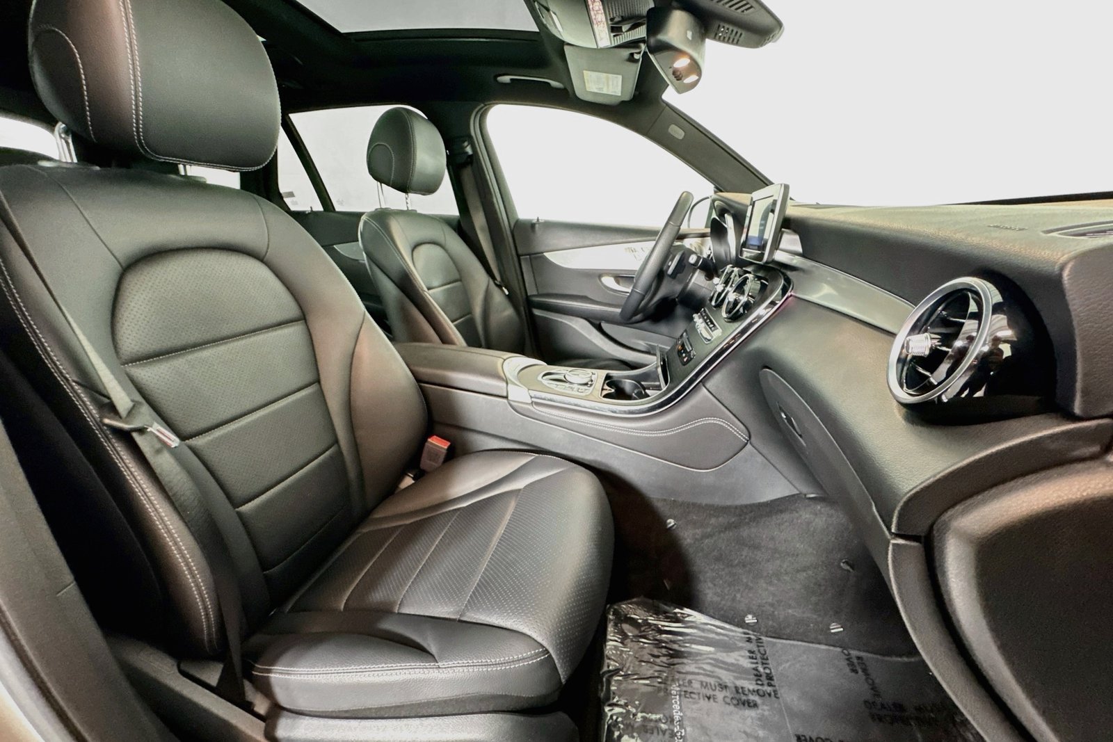 Used 2019 Mojave Silver Metallic Mercedes-Benz GLC 300 image 27