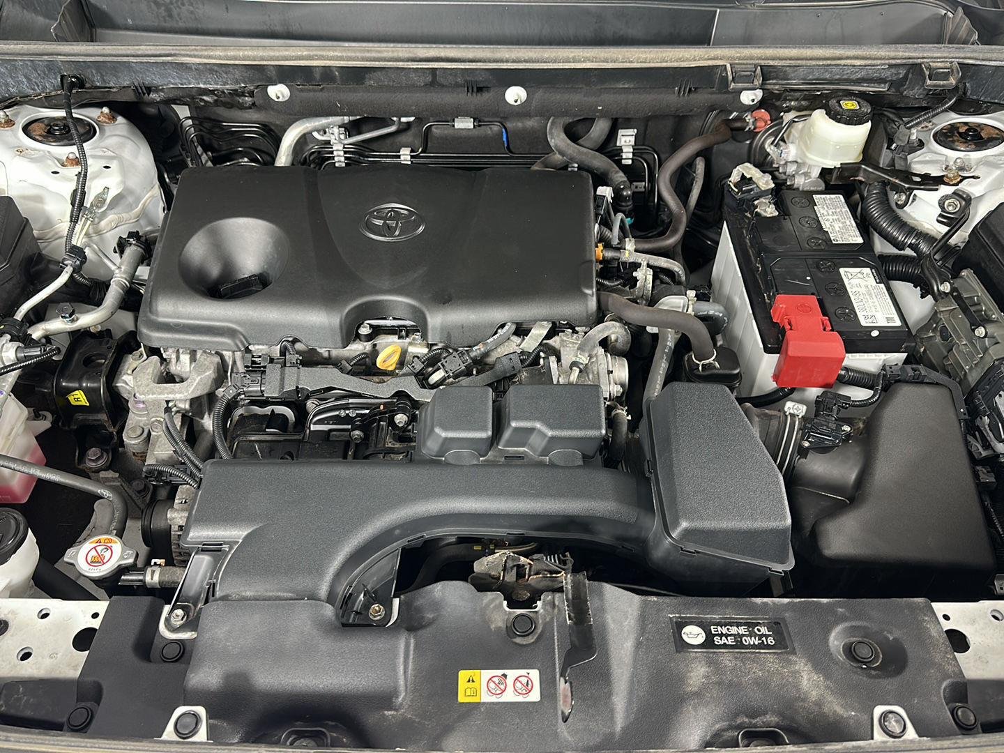 Used 2022 White Toyota XLE image 15