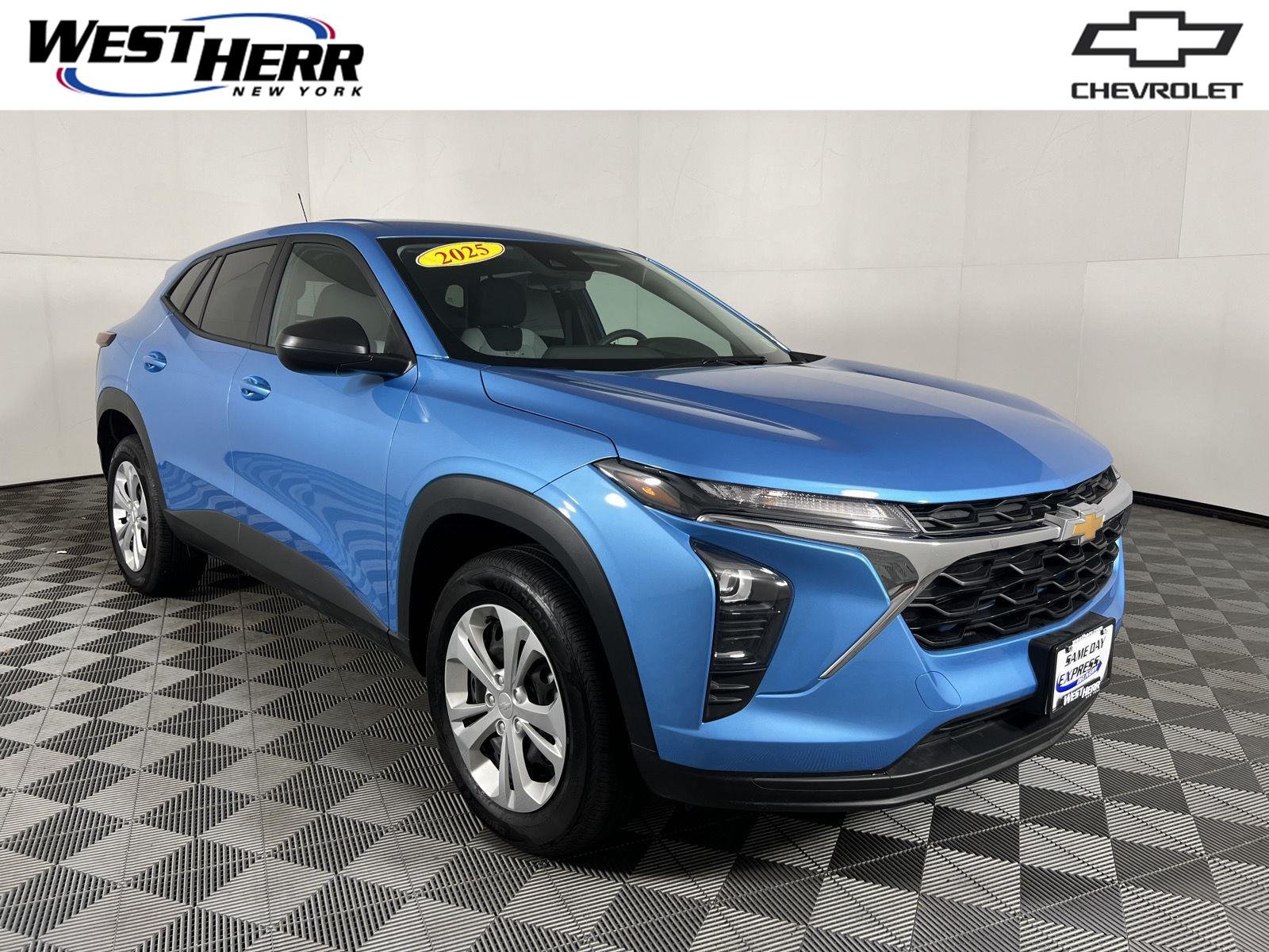 2025 Chevrolet Trax LS