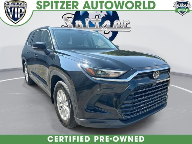 Used 2025 Black Toyota XLE image 1