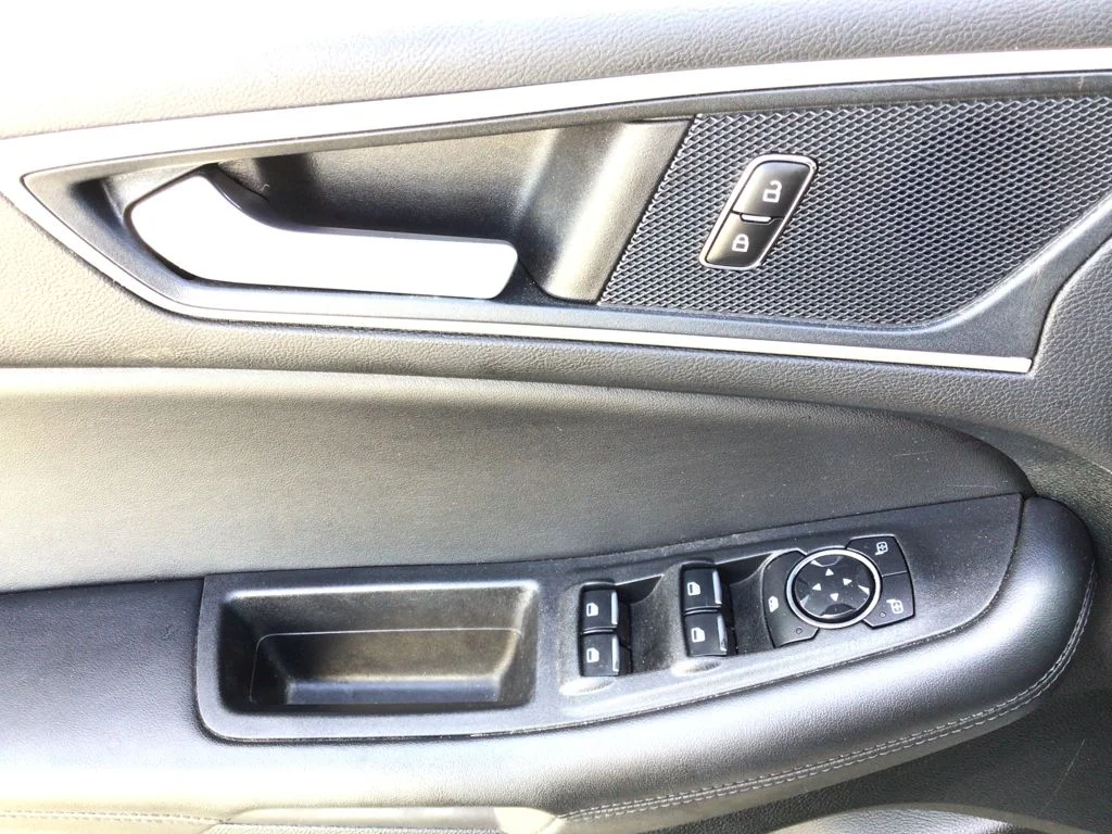 Certified Used 2024 Silver Ford SEL image 15