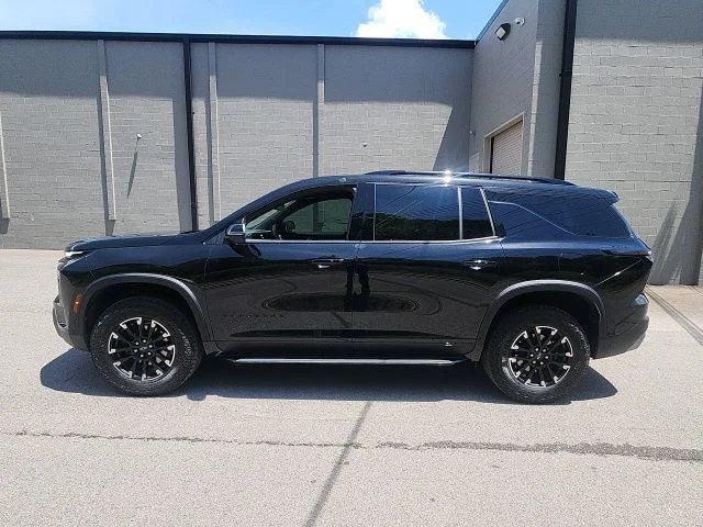 Used 2025 Mosaic Black Metallic Chevrolet Z71 image 6