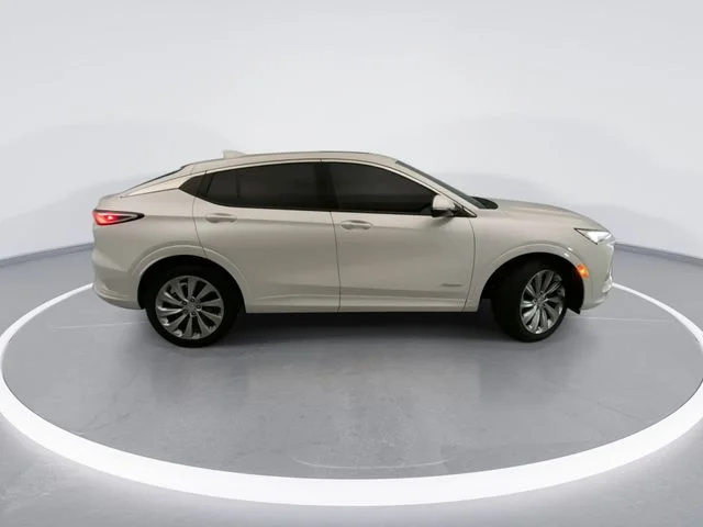 Used 2025 White Buick Avenir image 5