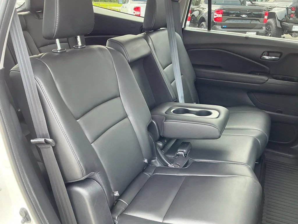 Used 2019  Honda EX-L image 16