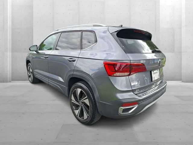 Certified Used 2023 Gray Volkswagen 1.5T SE image 4
