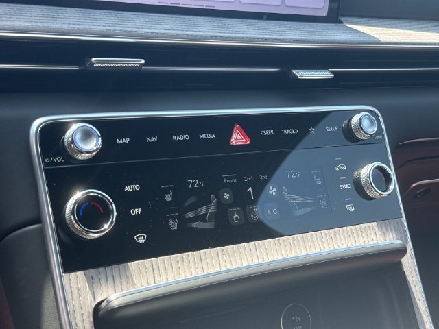 New 2026 Black Genesis 3.5T Prestige image 18