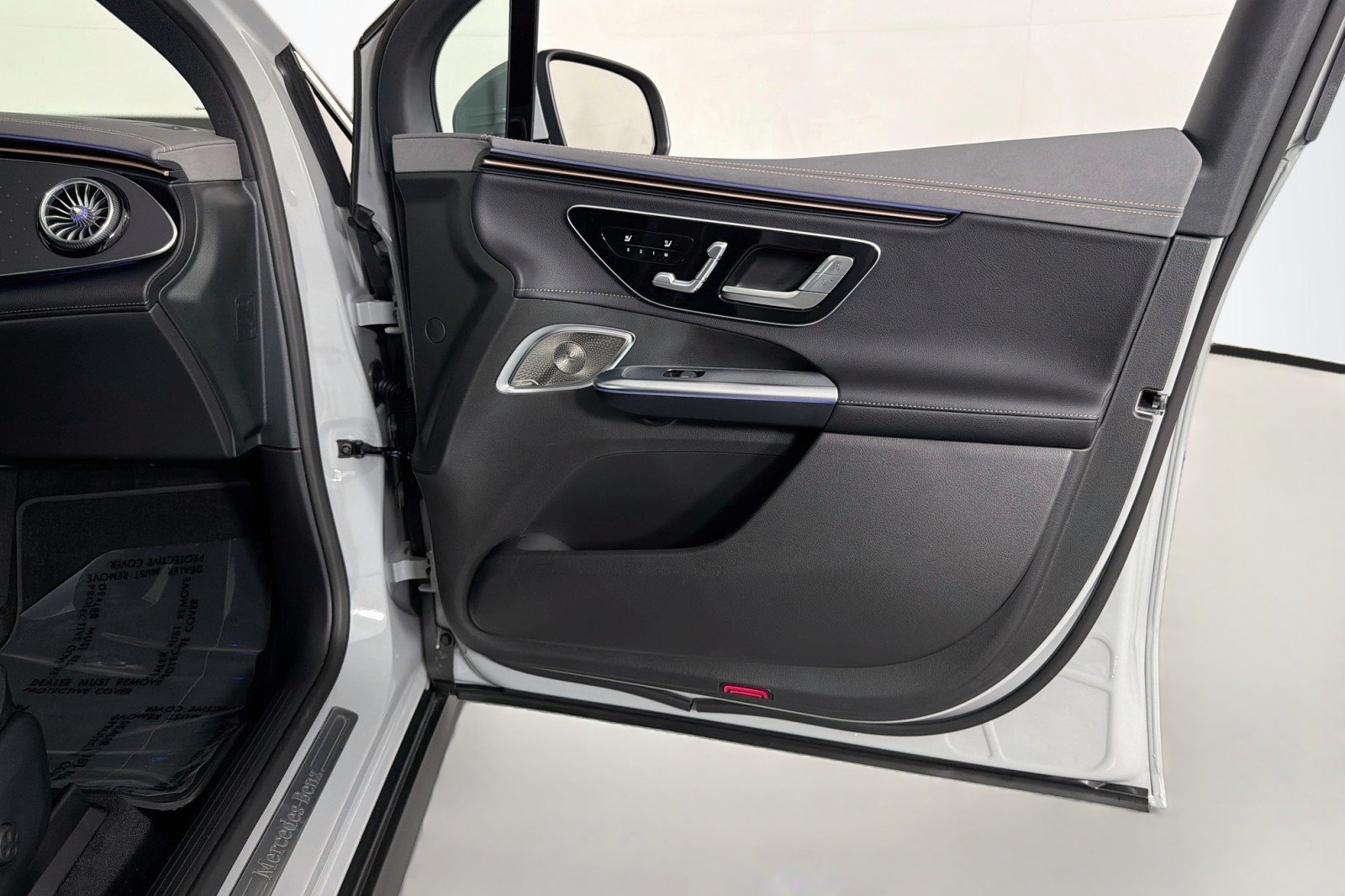 New 2027 MANUFAKTUR Alpine Grey Mercedes-Benz EQE 320+ SUV image 22