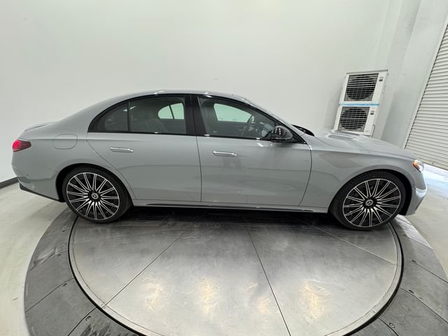 2026 Mercedes-Benz E-Class E350 - Photo 15