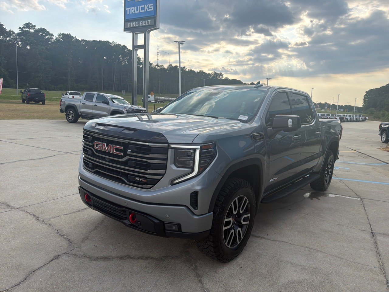 Used 2025 Sterling Metallic GMC AT4 image 7