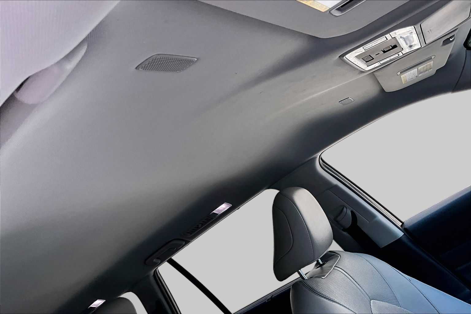 2024 Toyota Grand Highlander Limited - Photo 14