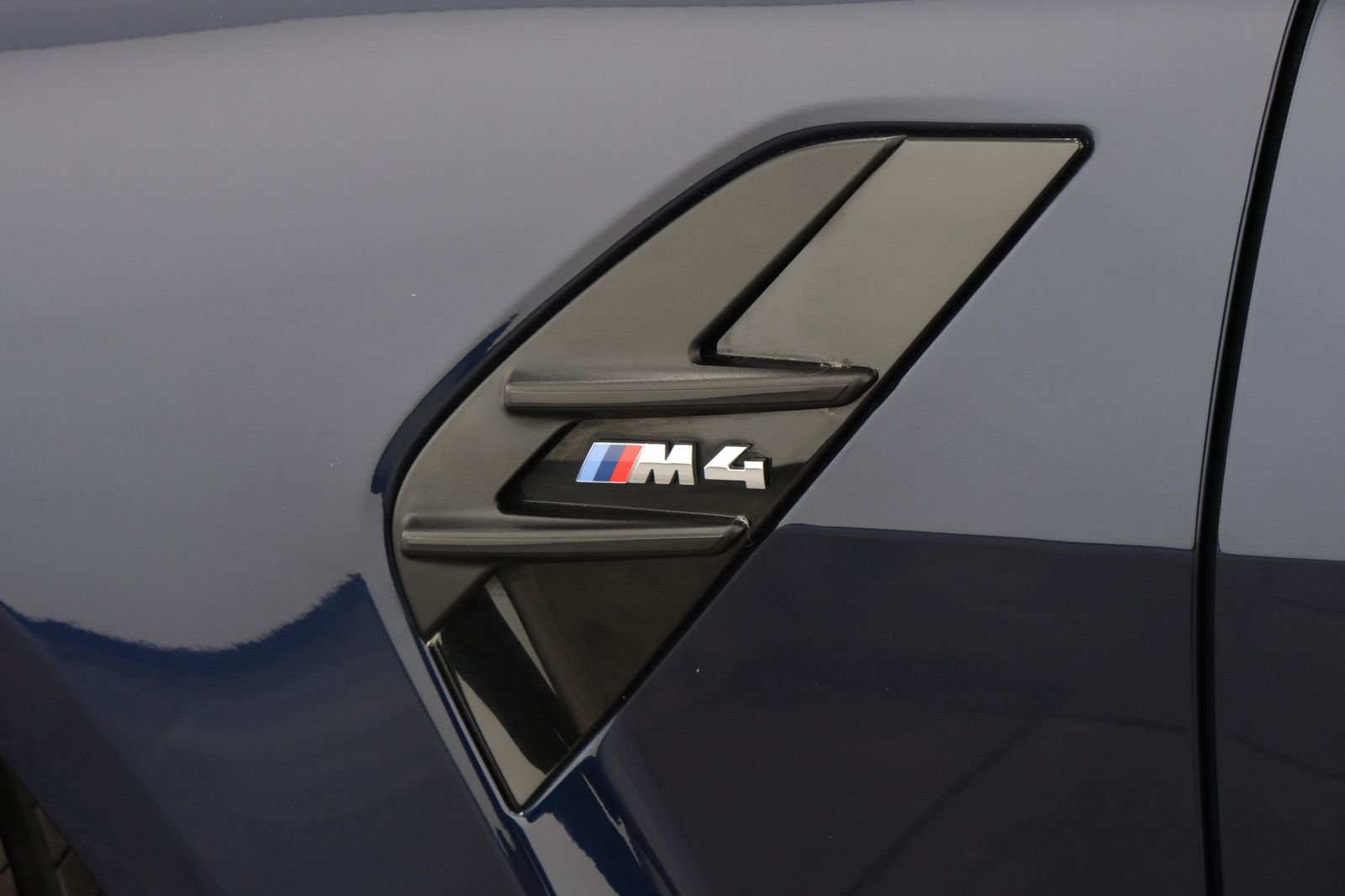 Used 2024 Tanzanite Blue II Metallic BMW Base image 3