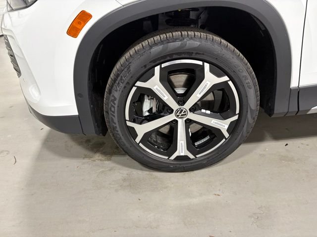 New 2026 White/off-white Volkswagen 2.0T SE image 8