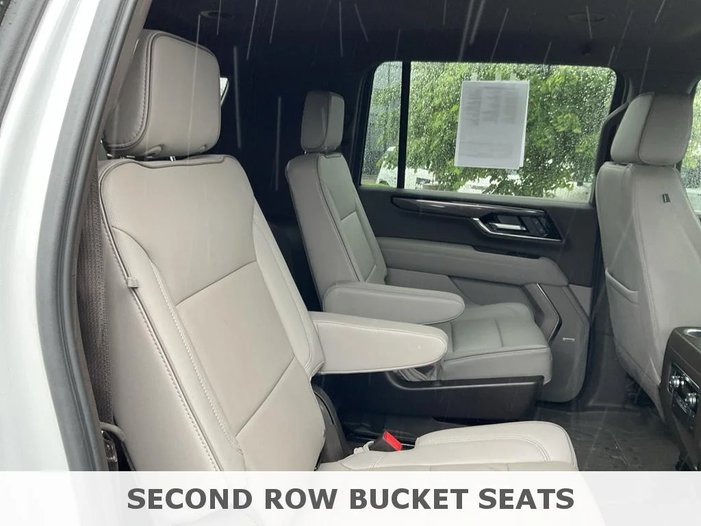 Used 2025 Summit White GMC Elevation image 13