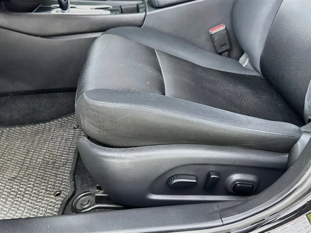 Used 2018 Super Black Clearcoat Nissan 2.5 SR image 24