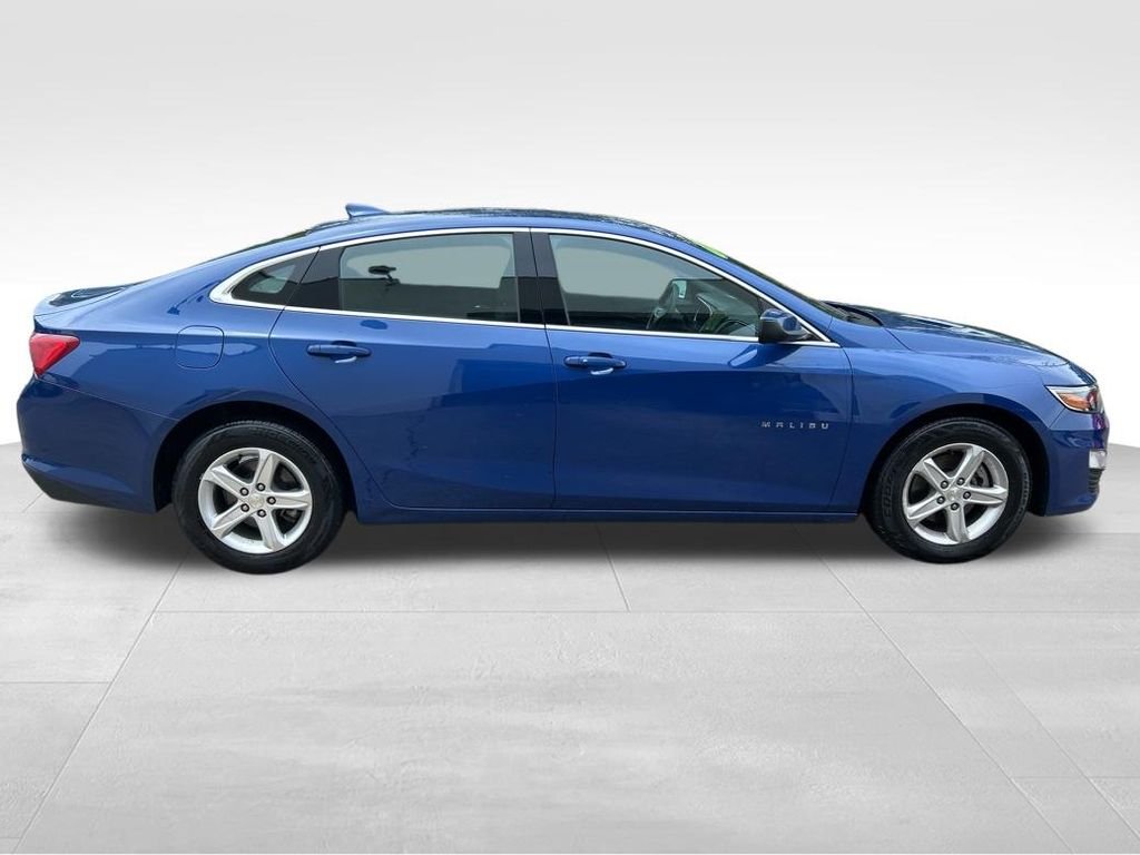 Used 2023 Blue Chevrolet LT image 9