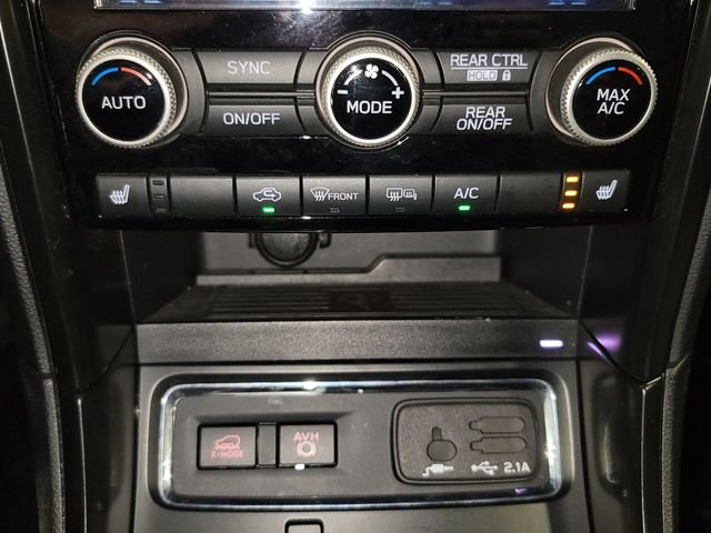 Used 2022 Crystal Black Silica Subaru Onyx Edition image 34