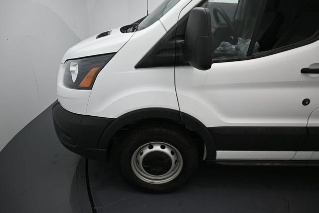 New 2026 Oxford White Ford Cargo Van image 9