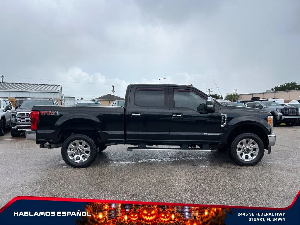 Used 2019  Ford XL image 7