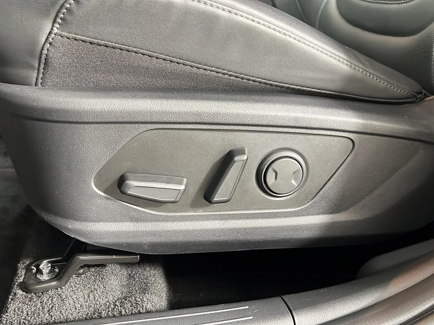 Used 2024 Gy Hyundai XRT image 9