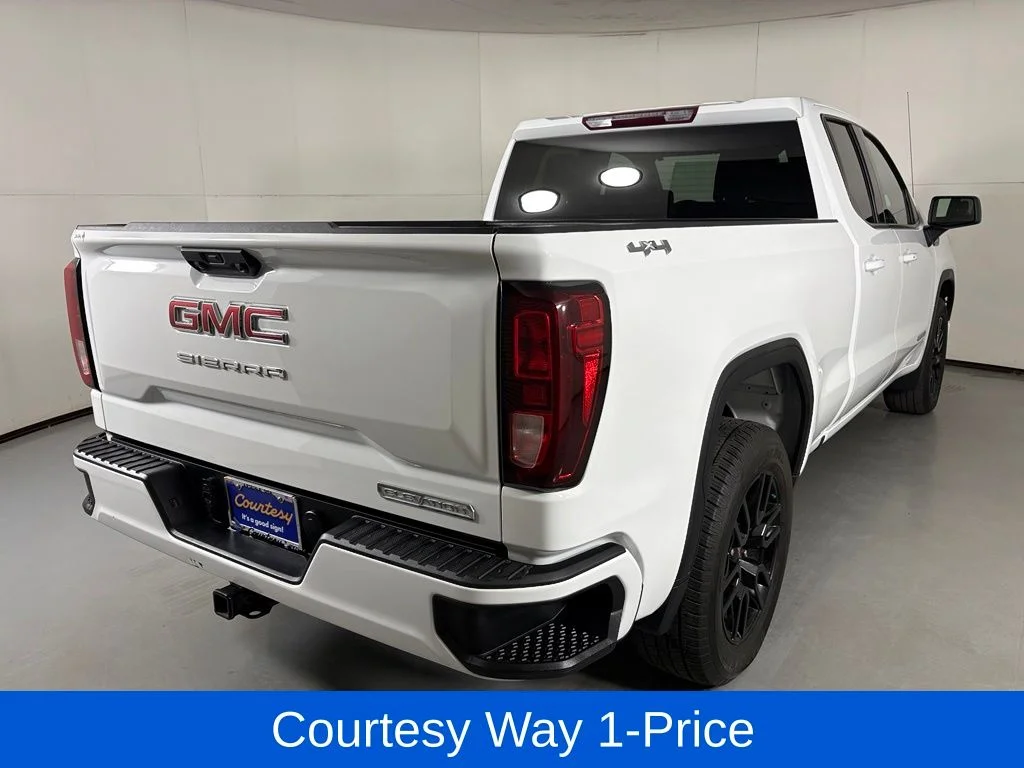 Used 2023 White GMC Elevation image 11