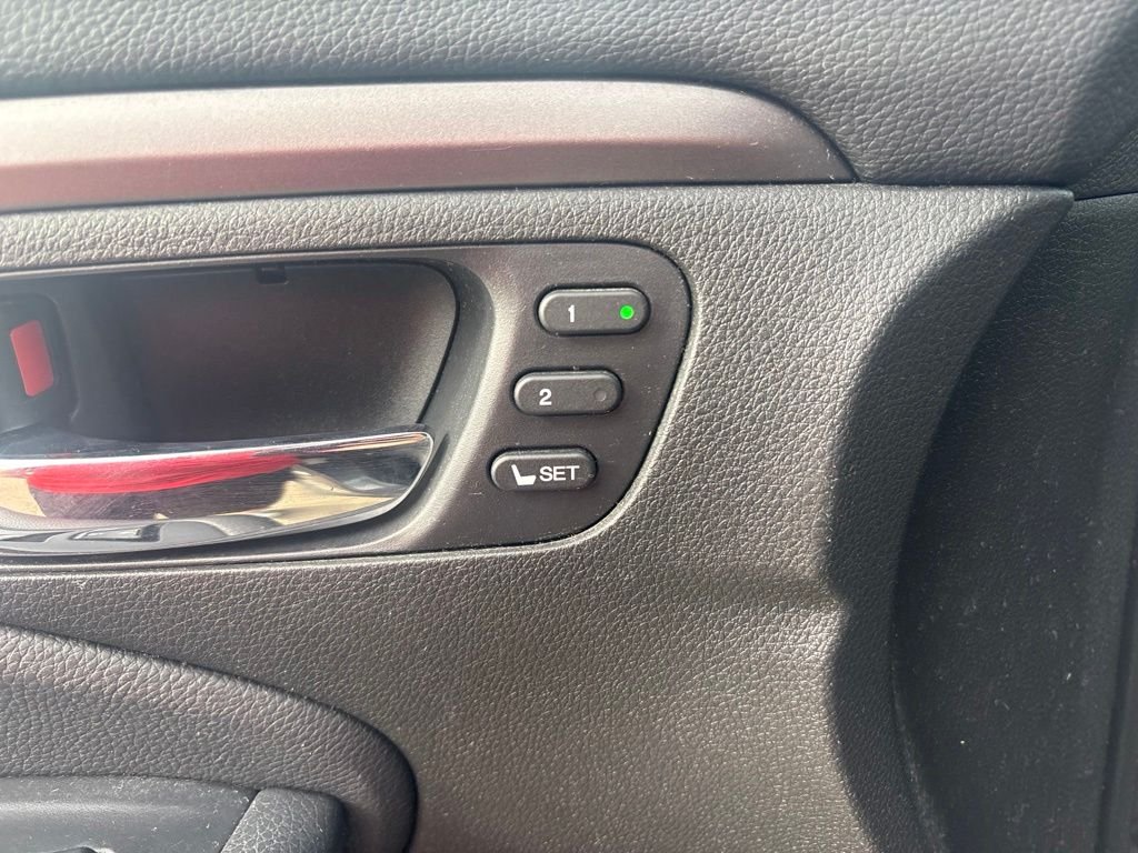 Used 2019 Gray Honda EX-L image 10