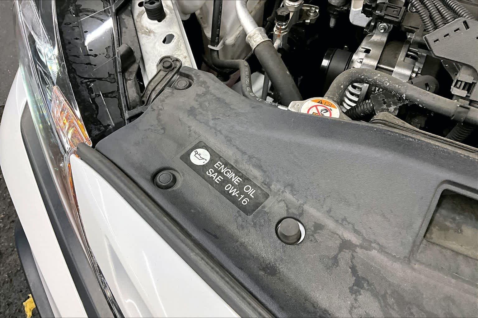 Used 2024 Ice Cap Toyota SE image 32