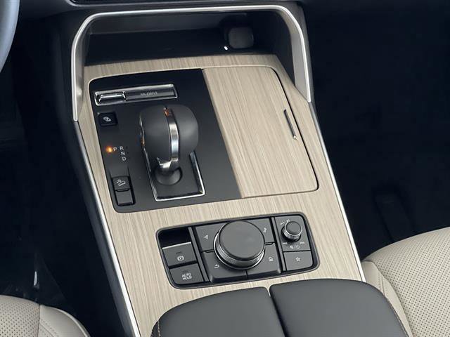 Used 2025 Rhodium White Premium Mazda Preferred Package image 5