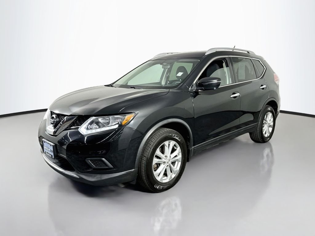 Used 2016 Magnetic Black Nissan SV image 4