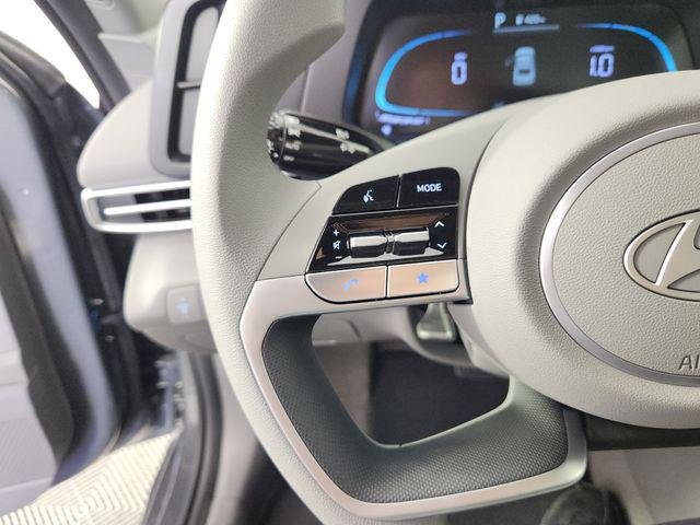 New 2026 White Hyundai SE image 25