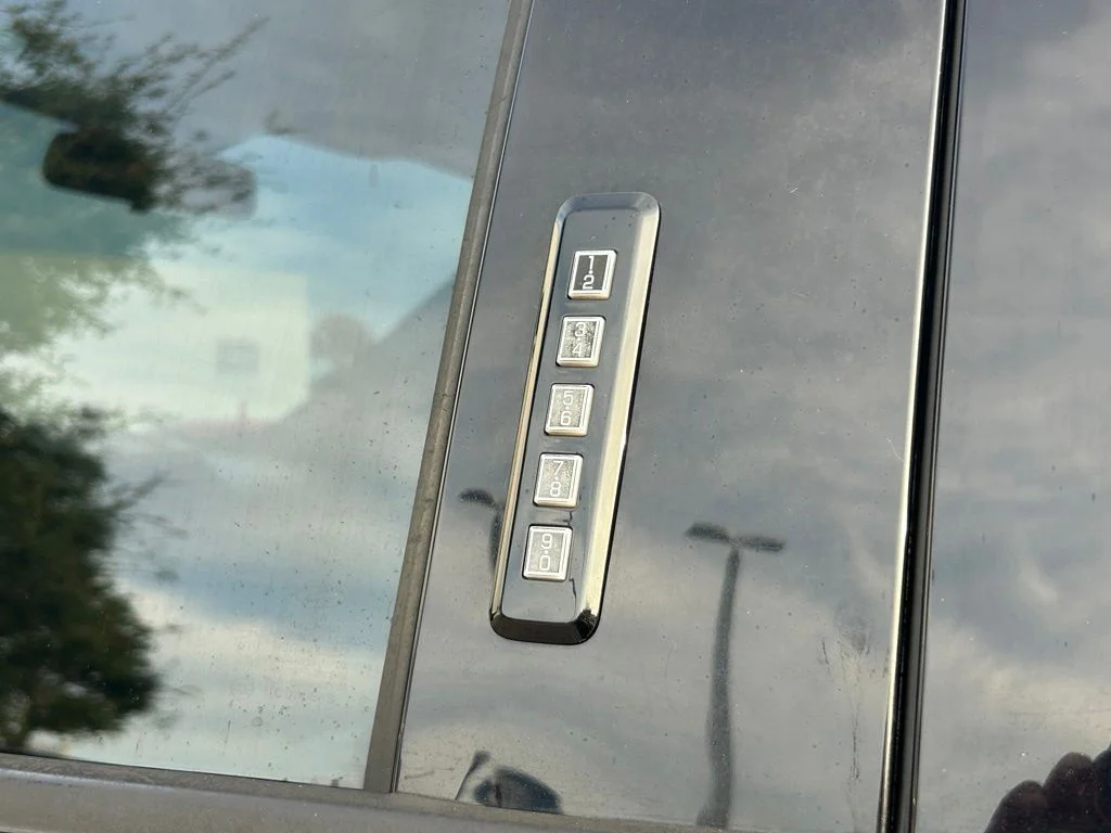 Used 2017 Shadow Black Ford XLT image 15
