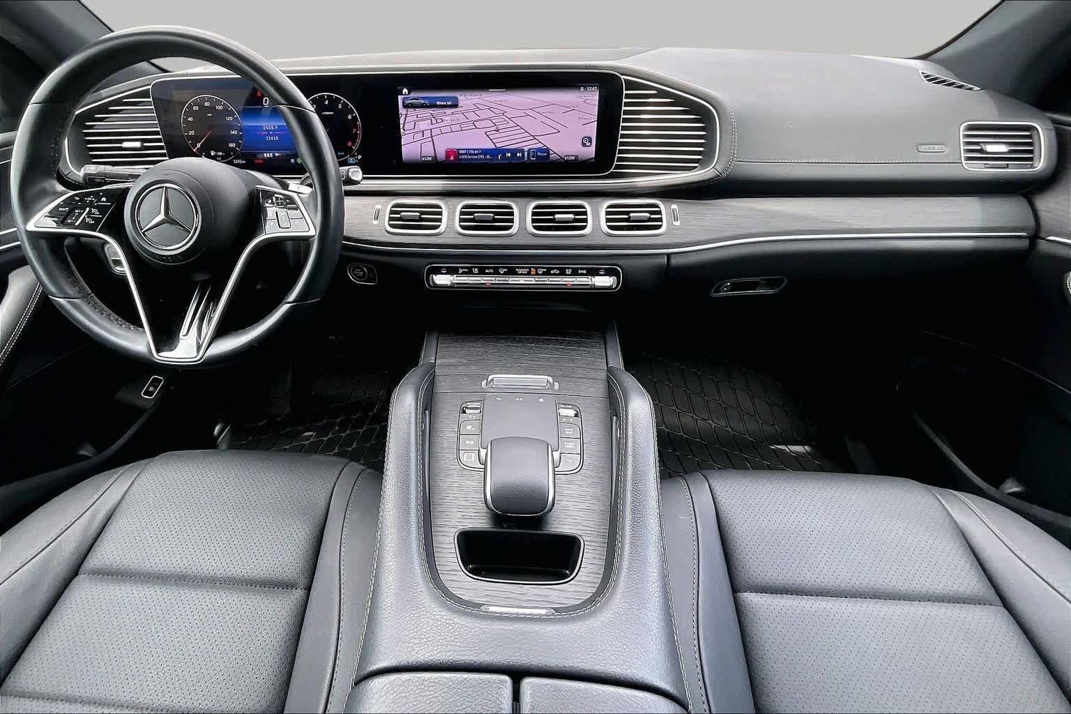 Used 2025 Obsidian Black Metallic Mercedes-Benz GLE 450 image 16