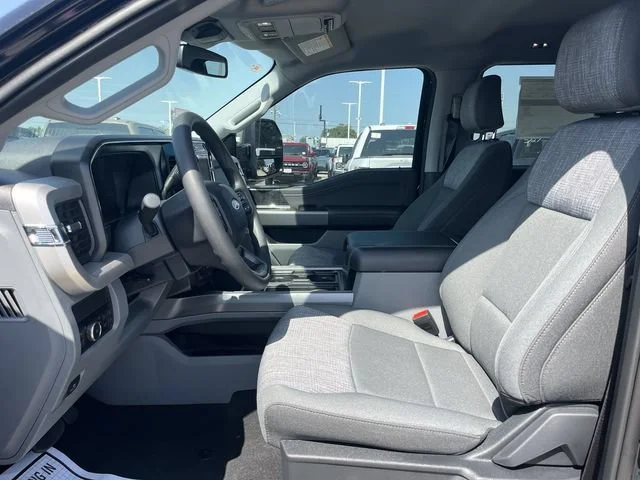 New 2026 Agate Black Metallic Ford XLT image 15