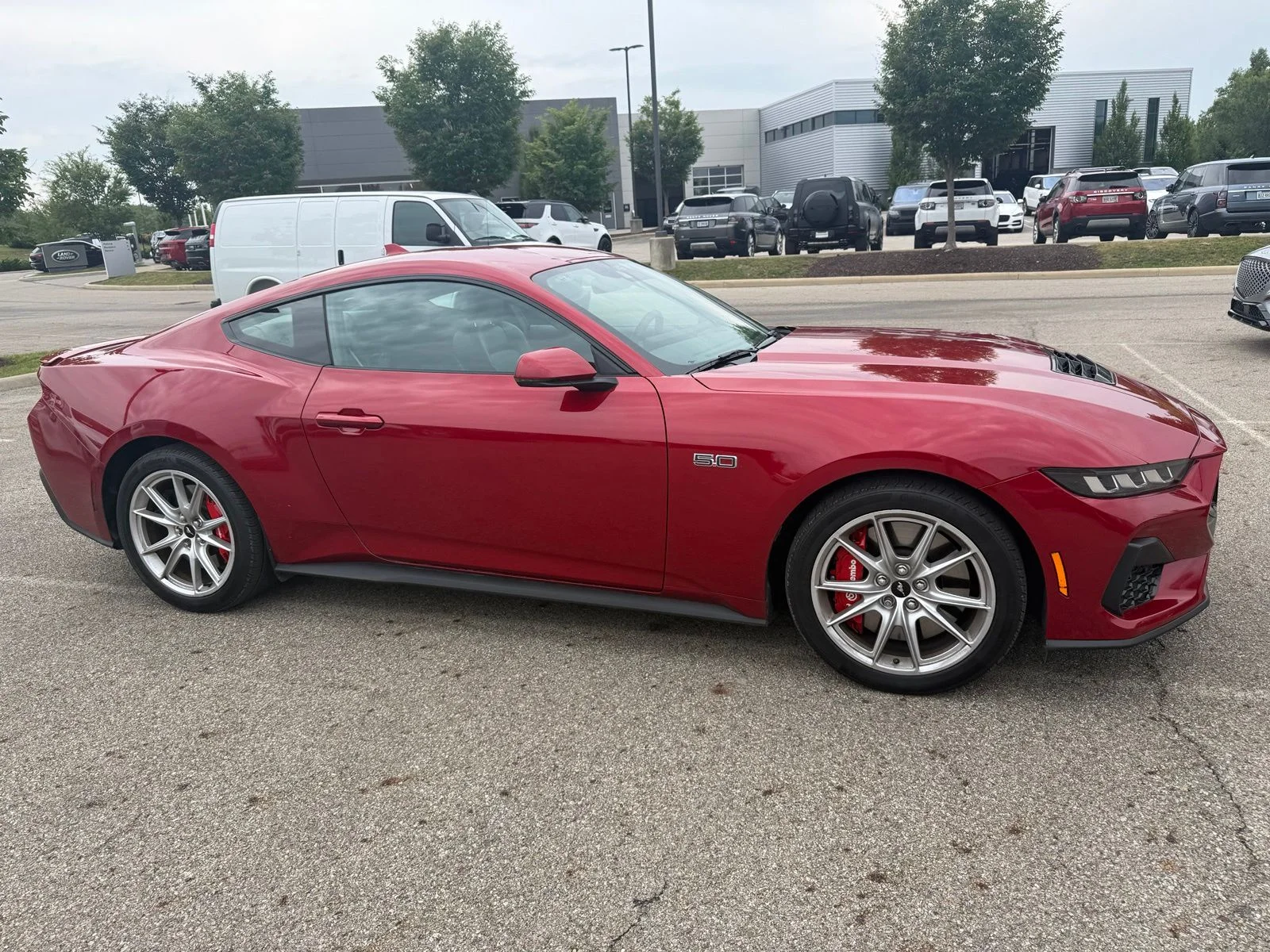 Used 2024 Red Ford  image 4