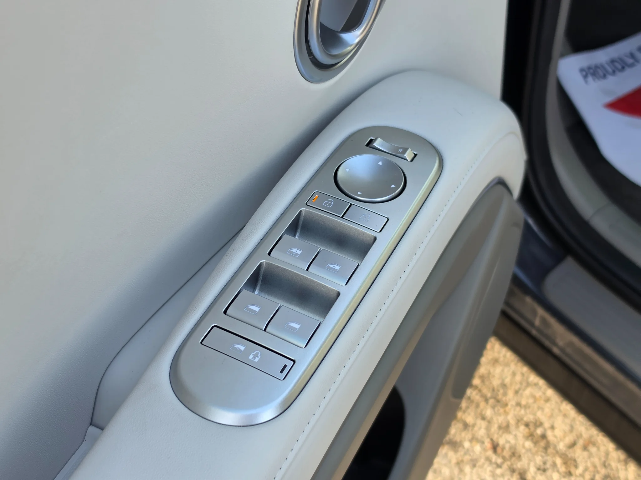 New 2027 Ecotronic Gray Pearl Hyundai SEL 8P image 20