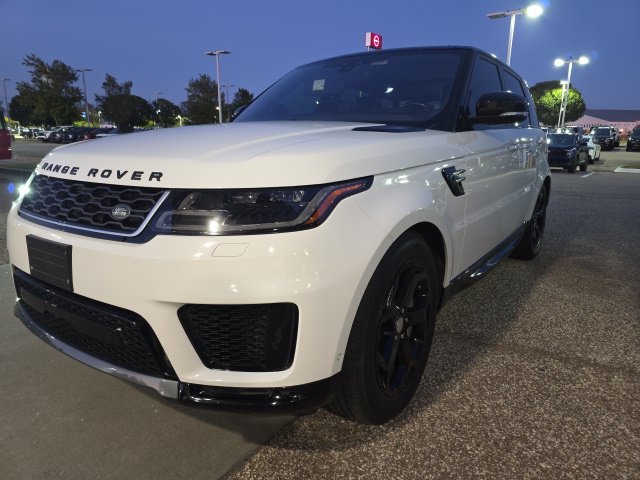 Used 2019 White Land Rover HSE image 3