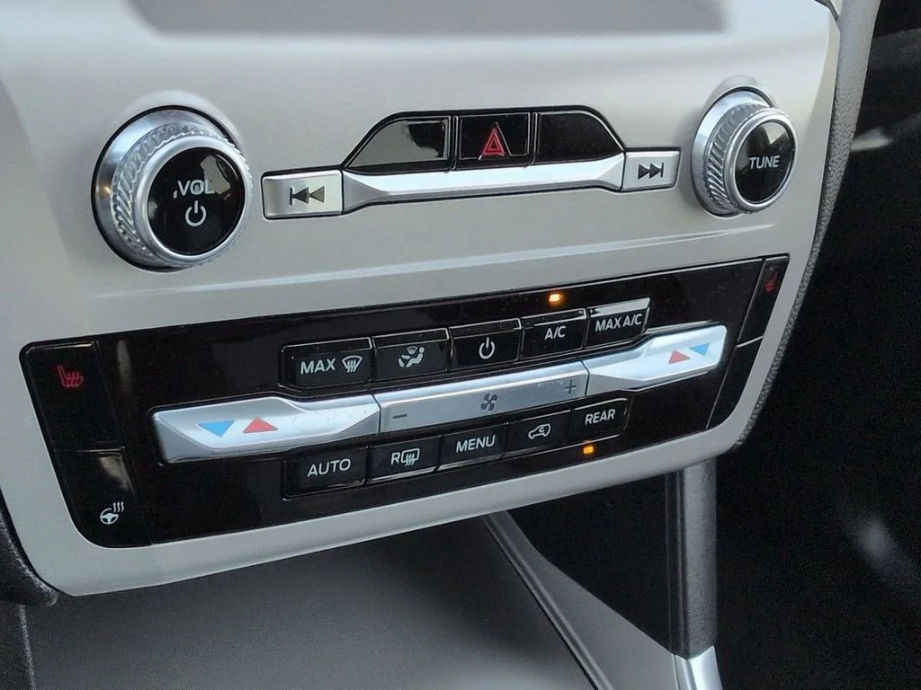 Used 2023 Gray Metallic Ford XLT image 20