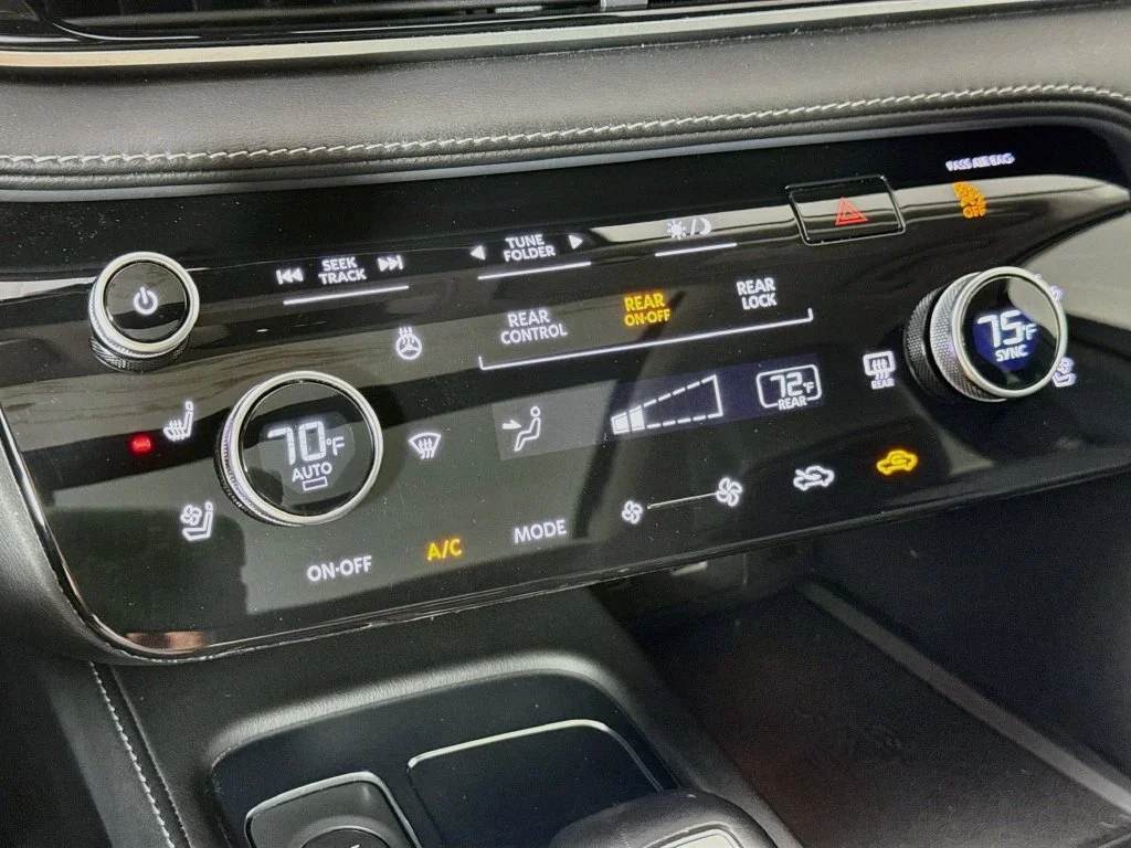 Certified Used 2023 Titanium INFINITI LUXE image 21
