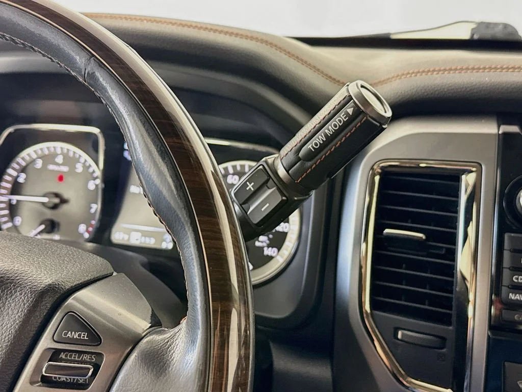 Used 2017 Copper Nissan Platinum Reserve image 18