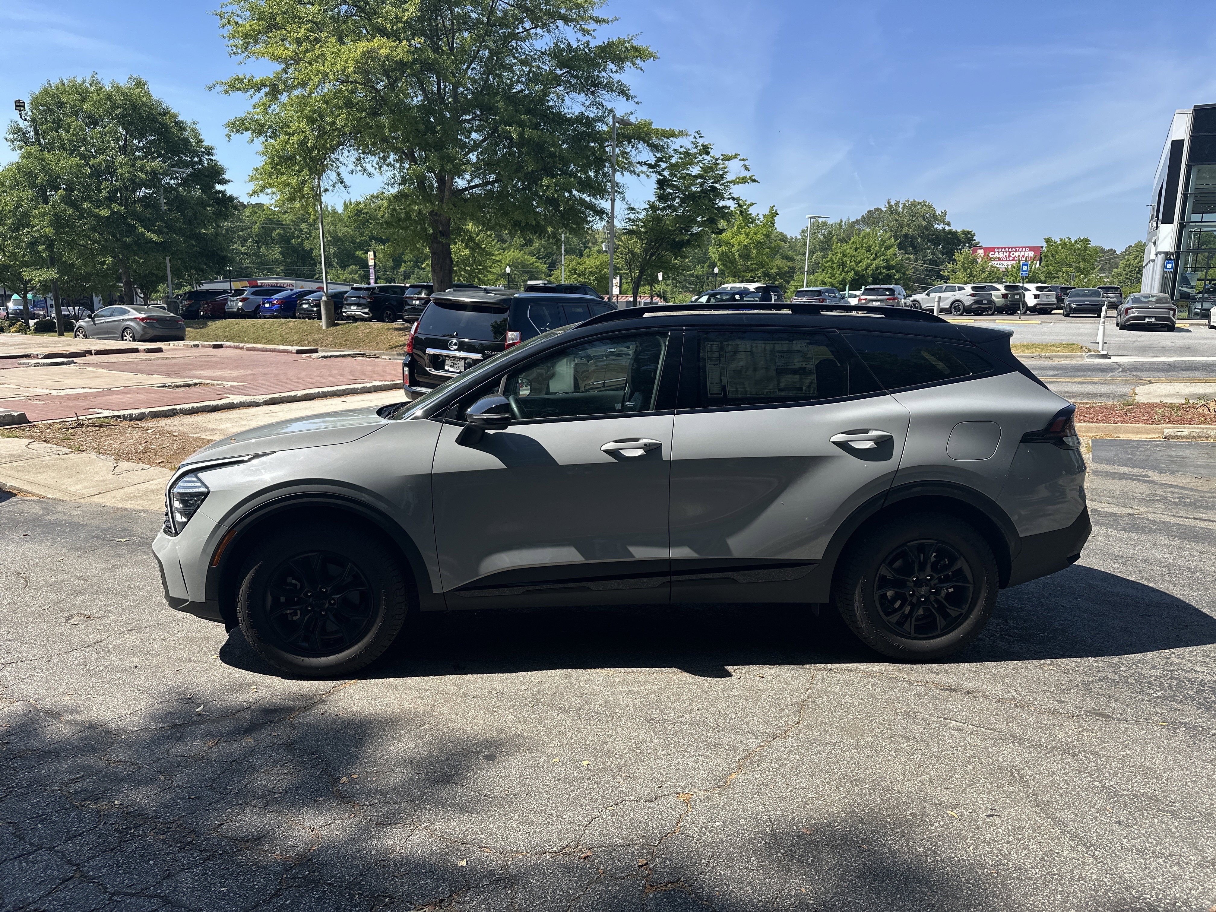 Used 2025 Wolf Gray/Ebony Black Roof Kia X-Pro image 9