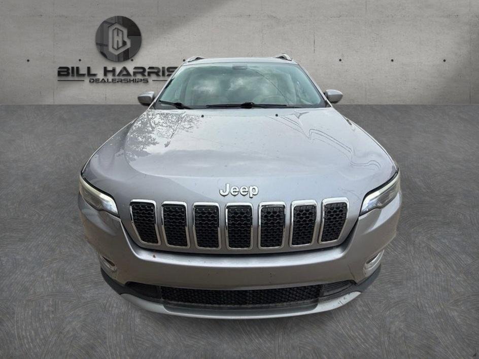 Used 2019 Silver Jeep Limited image 1