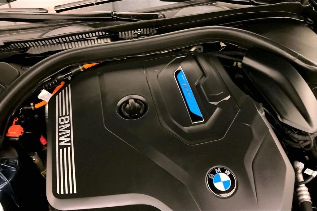 Certified Used 2023 Arctic Race Blue Metallic BMW  image 31
