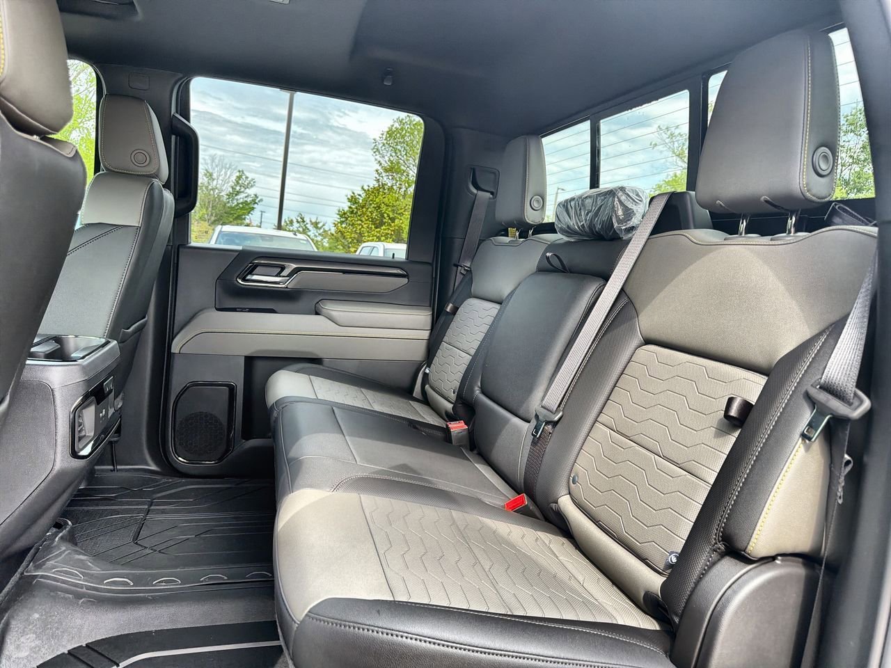 2026 Chevrolet Silverado 2500 HD ZR2 - Photo 20