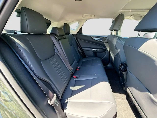 Certified Used 2025 NORI GREEN PEARL Lexus 350h Premium image 25