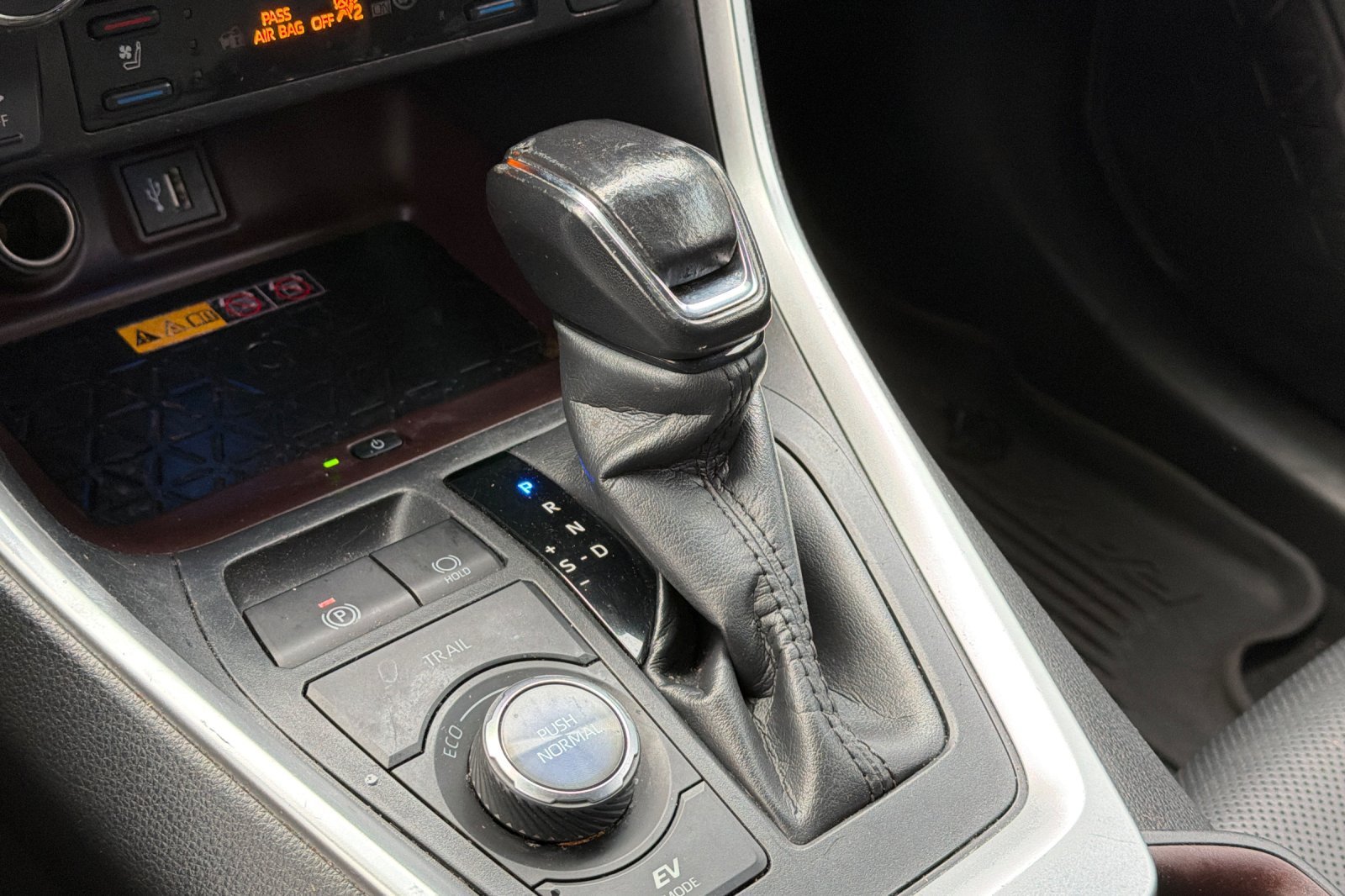 Used 2023 Black Toyota Limited image 27