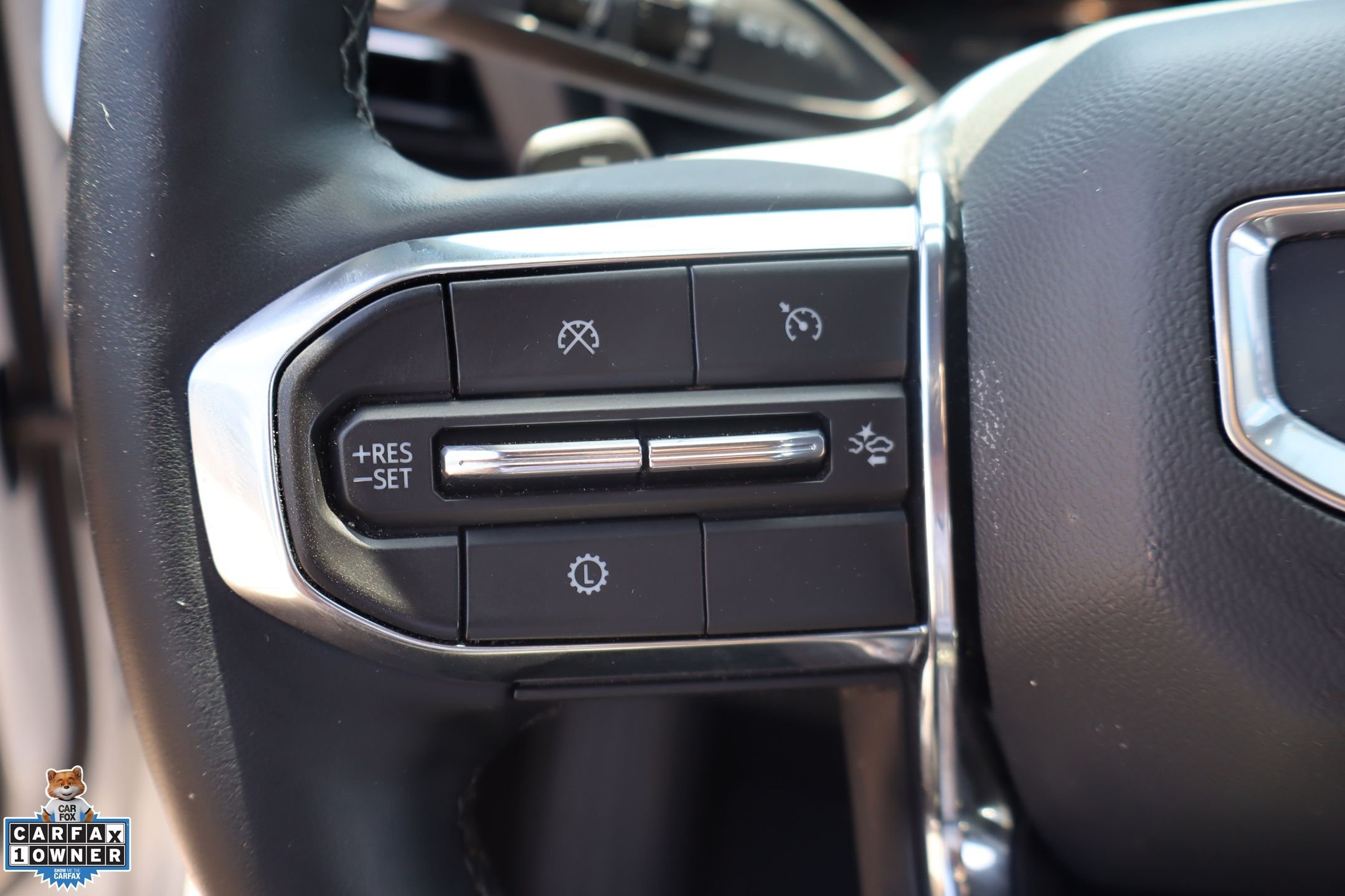 Used 2026 White GMC Elevation image 15