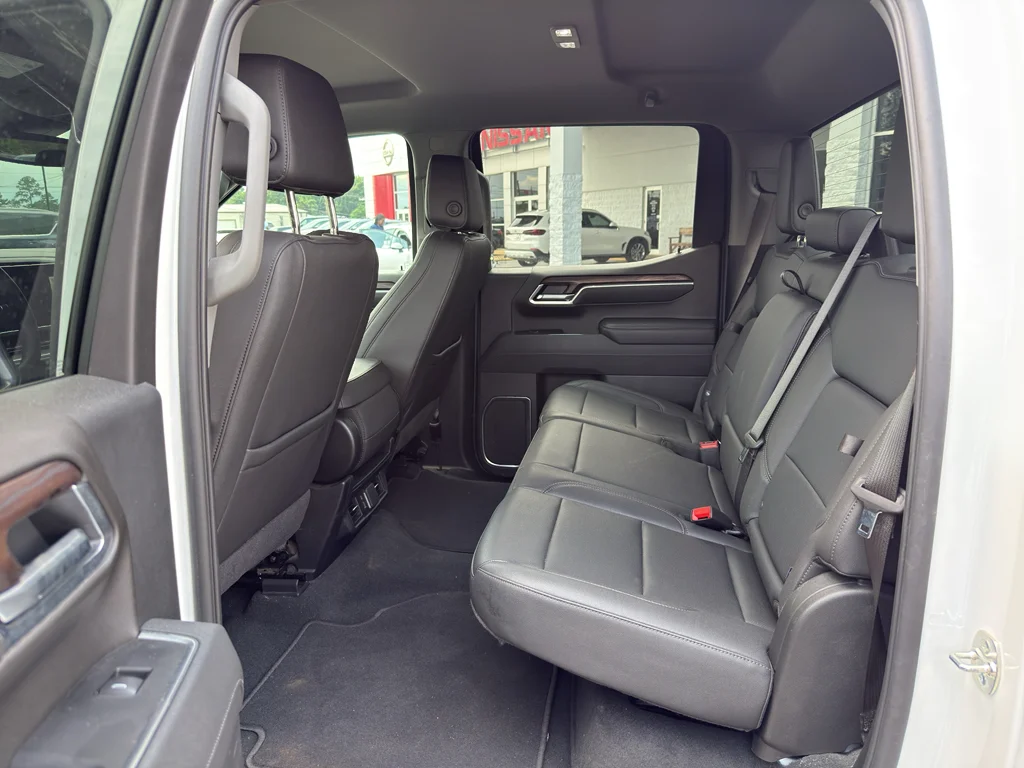 Used 2026 Summit White GMC SLT image 4