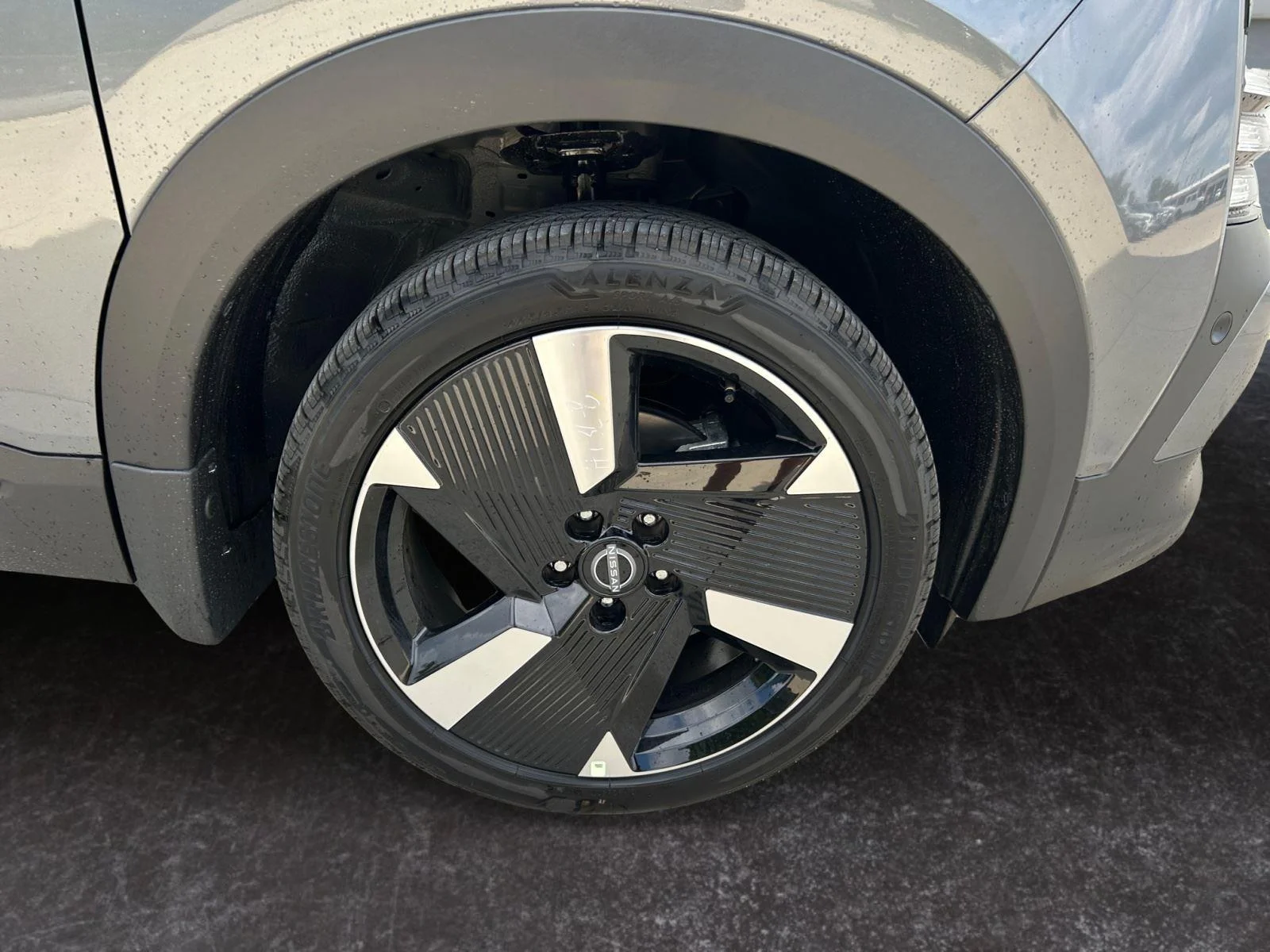 2025 Nissan Kicks SR AWD - Photo 29