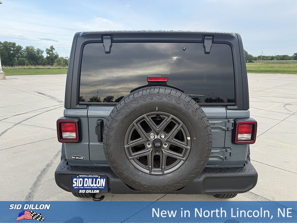 New 2026 Anvil Clear-Coat Exterior Paint Jeep 4-Door Sport S 4x4 image 4